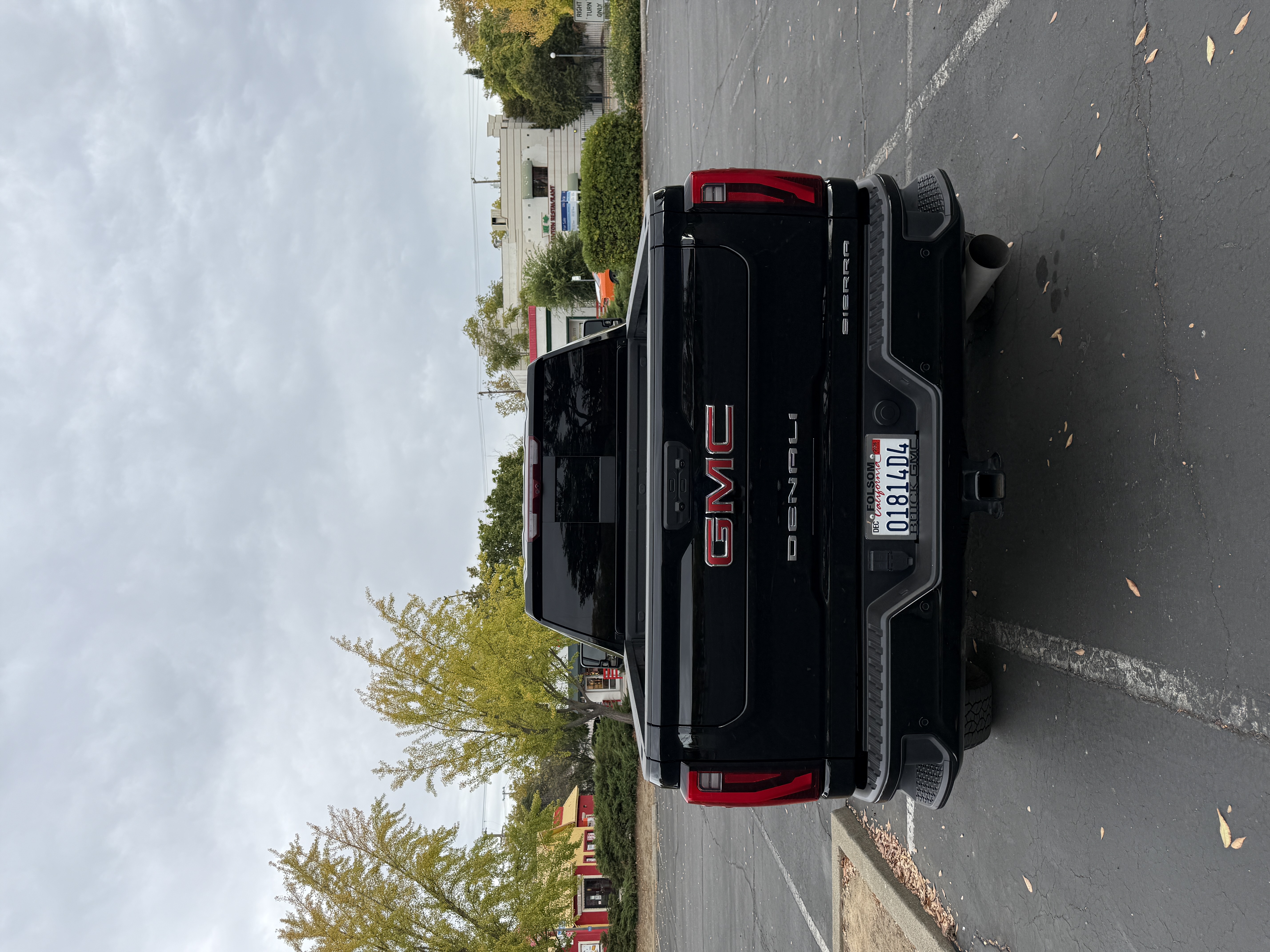 Used 2025 GMC Sierra 2500 Denali w/ Denali Reserve Package AWD/4WD image 5