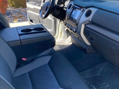 Used 2016 Toyota Tundra SR5 image 5