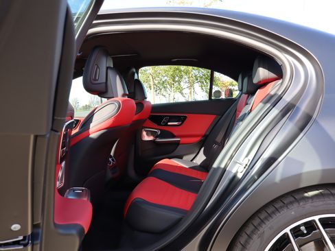 Used 2024 Mercedes-Benz C 300 Sedan image 10