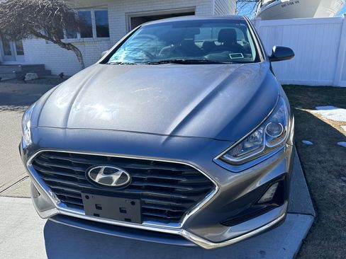 Used 2019 Hyundai Sonata SE w/ Cargo Package image 10