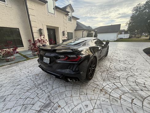 Used 2023 Chevrolet Corvette Stingray Preferred Cpe w/ Z51 Performance Package image 4