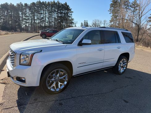 Used 2019 GMC Yukon Denali w/ Denali Ultimate Package image 4