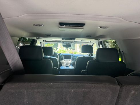 Used 2018 GMC Yukon XL SLT w/ Premium Edition AWD/4WD image 15