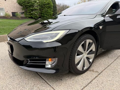 Used 2021 Tesla Model S Long Range Plus image 11