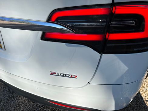 Used 2017 Tesla Model X P100D image 10