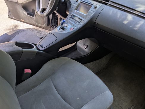 Used 2013 Toyota Prius Three FWD image 10