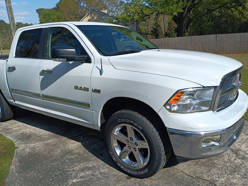 Used 2010 Dodge Ram 1500 Truck SLT w/ Big Horn Regional Pkg image 11