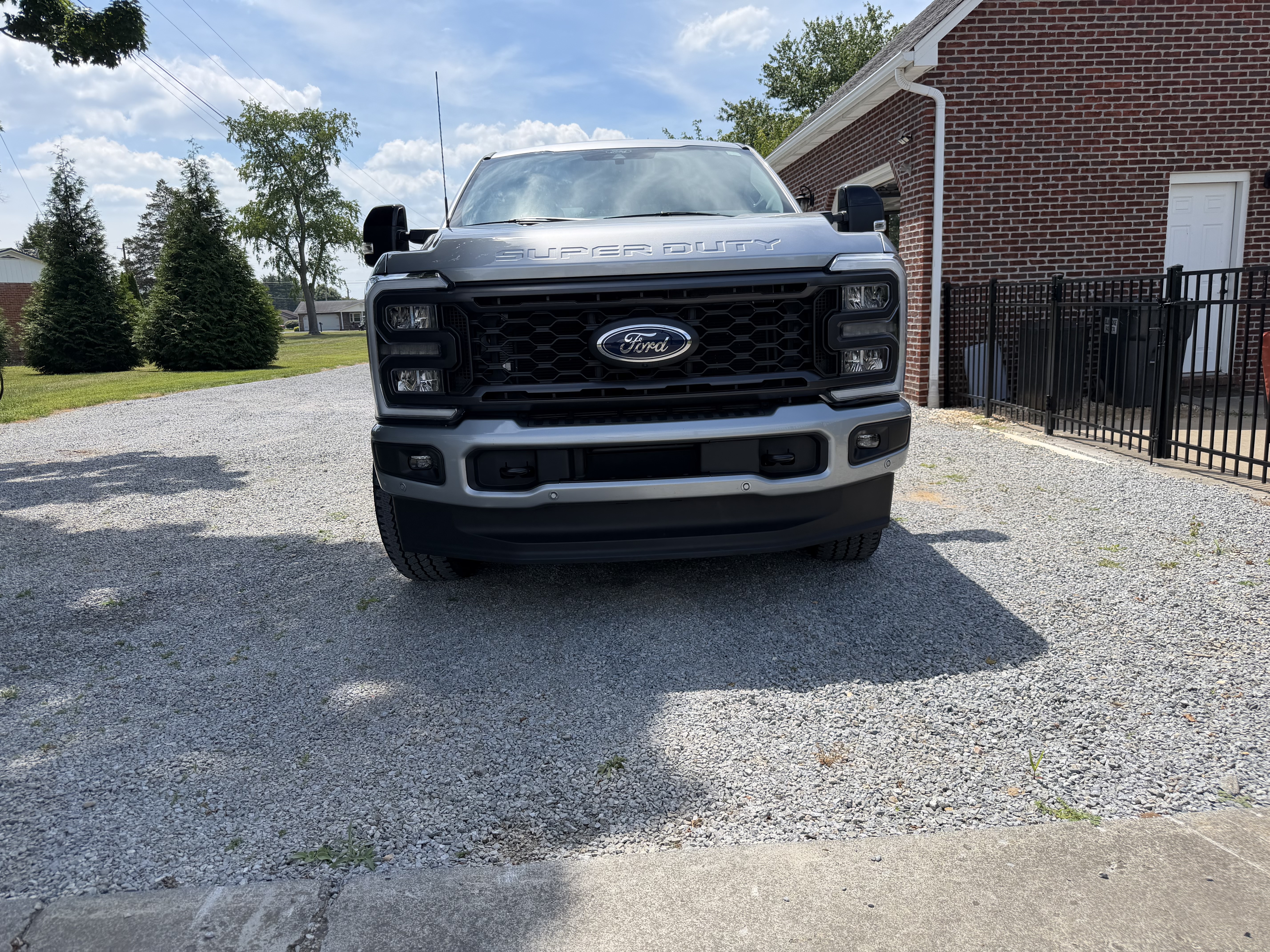 Used 2024 Ford F250 Lariat w/ Lariat Ultimate Package AWD/4WD image 2