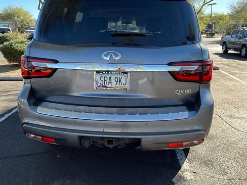 Used 2021 INFINITI QX80 Luxe w/ All-Season Package image 6