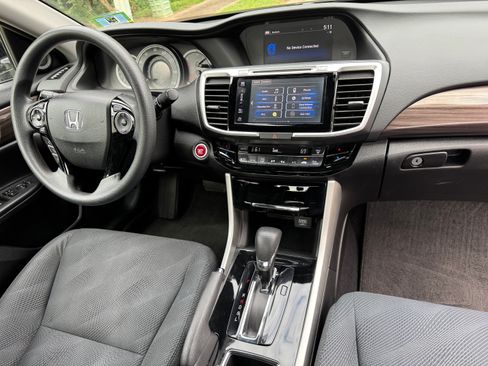 Used 2016 Honda Accord EX image 27