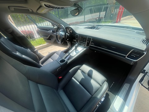 Used 2016 Porsche Panamera 4 AWD/4WD image 4