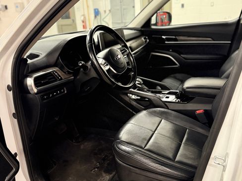 Used 2020 Kia Telluride EX image 9
