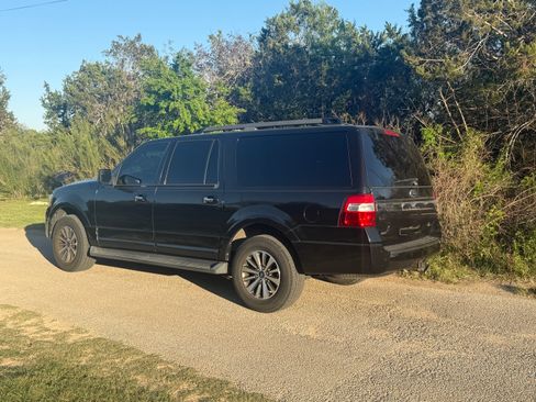 Used 2015 Ford Expedition EL XLT RWD image 4