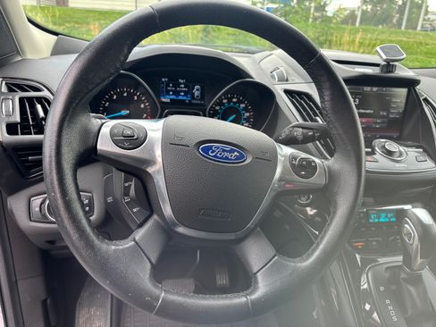 Used 2015 Ford Escape Titanium w/ Equipment Group 301A AWD/4WD image 13