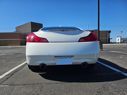 Used 2014 INFINITI Q60 Sport image 11