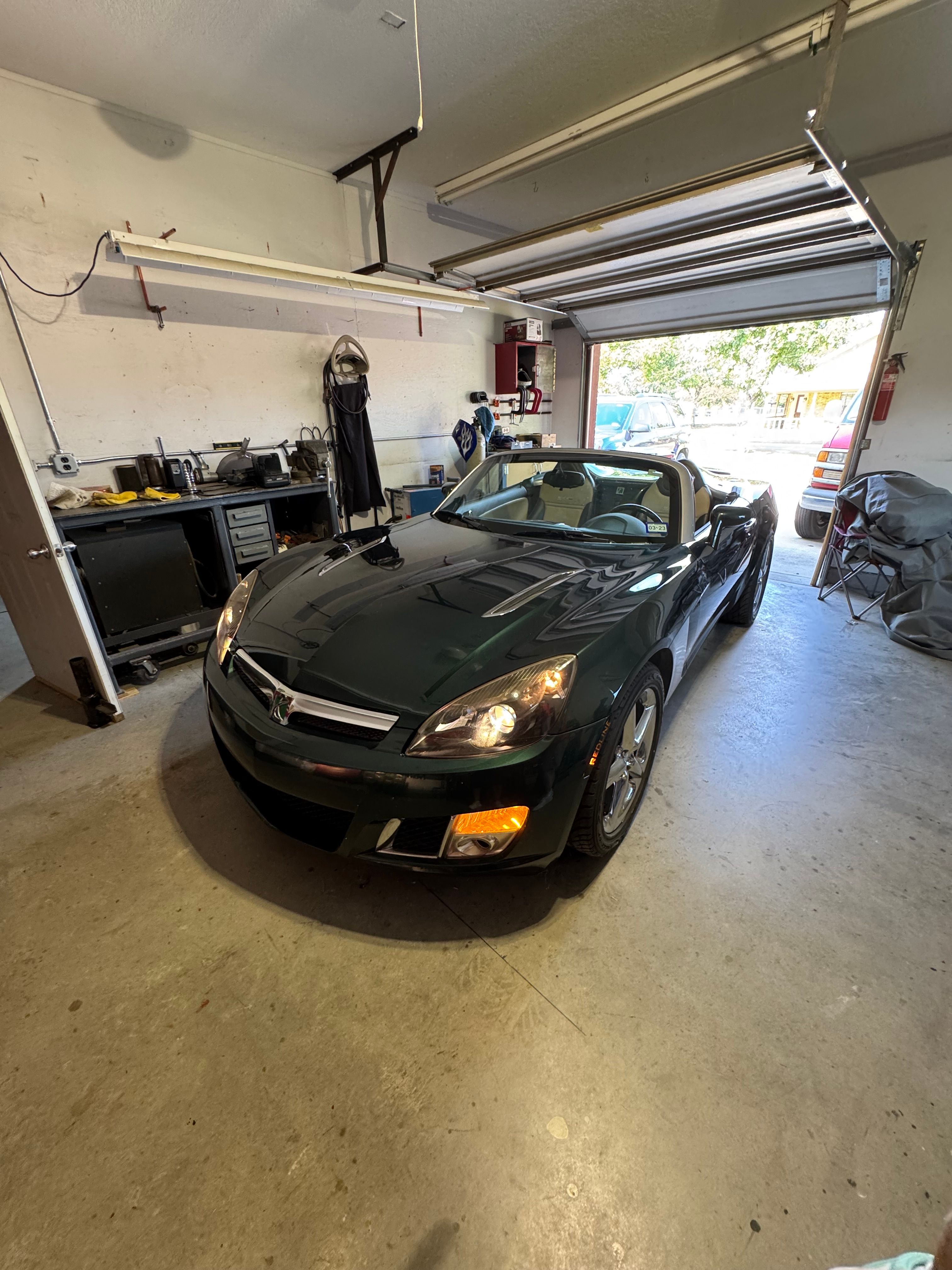 Used 2008 Saturn Sky Red Line RWD image 1