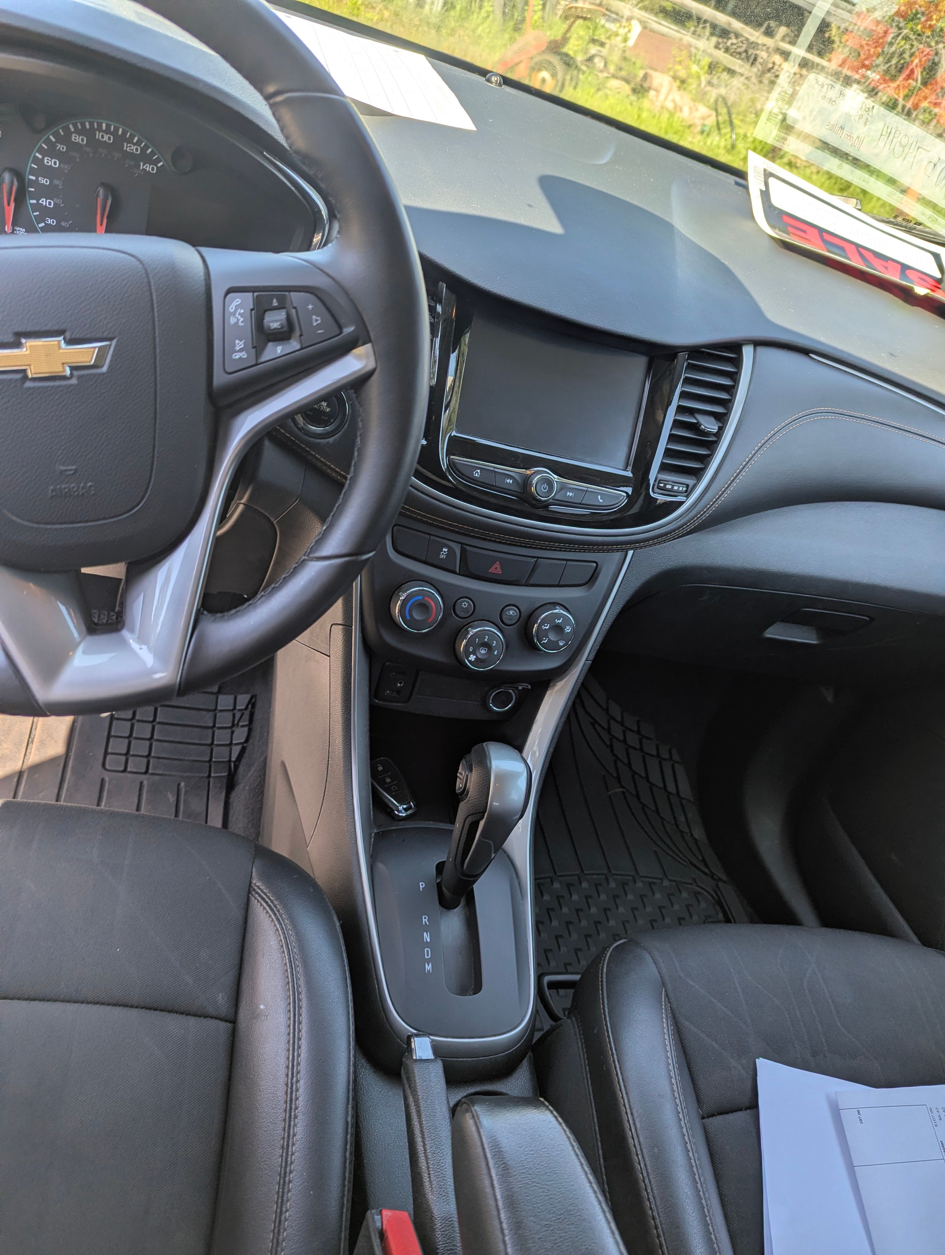 Used 2017 Chevrolet Trax LT w/ LT Convenience Package AWD/4WD image 2