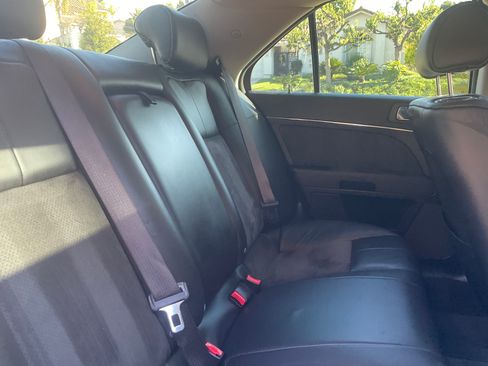 Used 2006 Cadillac STS V image 30