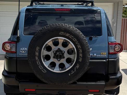 Used 2014 Toyota FJ Cruiser 4WD w/ Trail Teams Ultimate Edition image 6