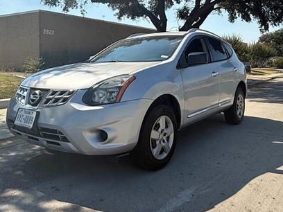 Used 2015 Nissan Rogue S w/ Convenience Package