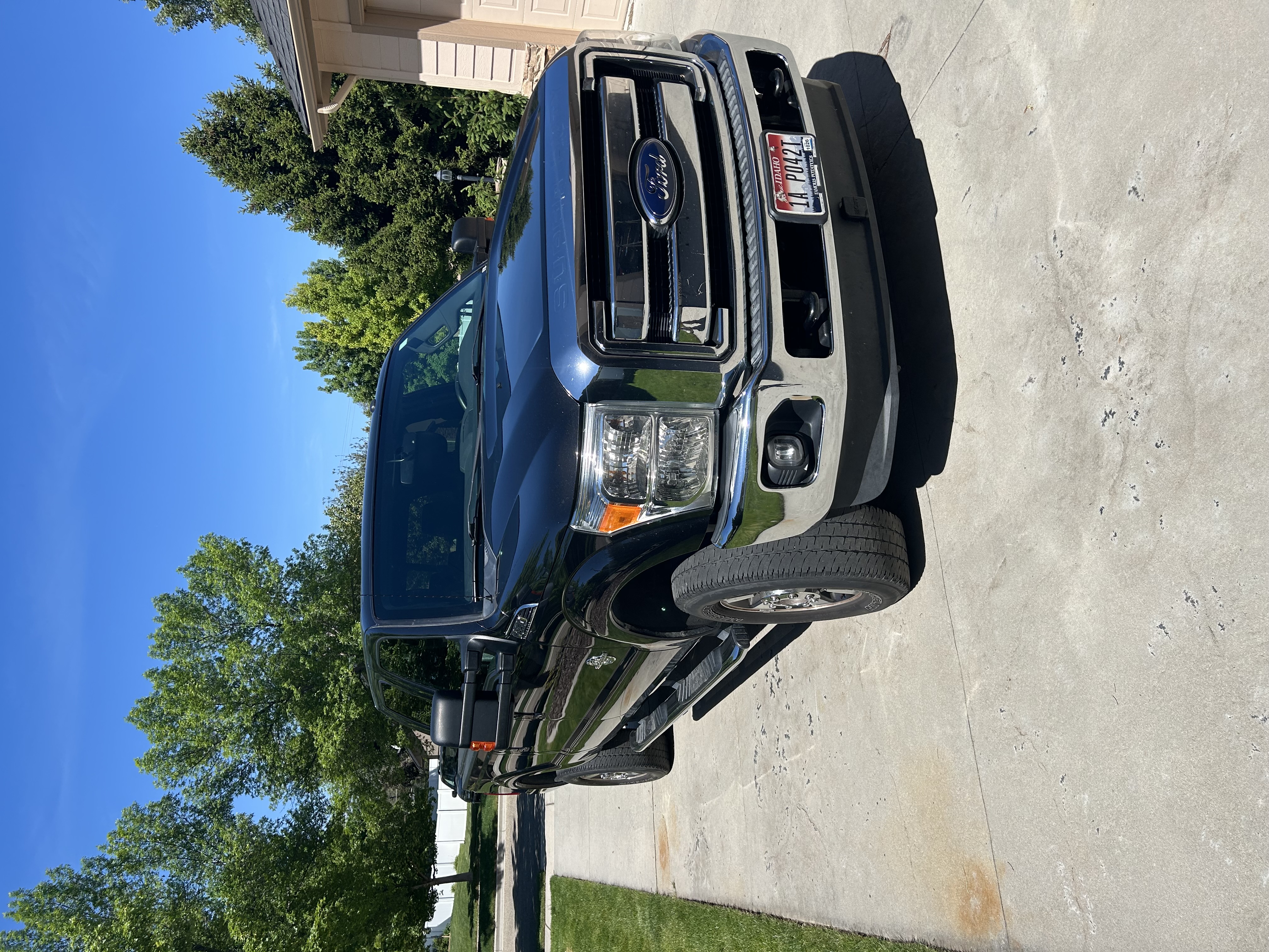 Used 2014 Ford F350 Lariat w/ Lariat Ultimate Package AWD/4WD image 5
