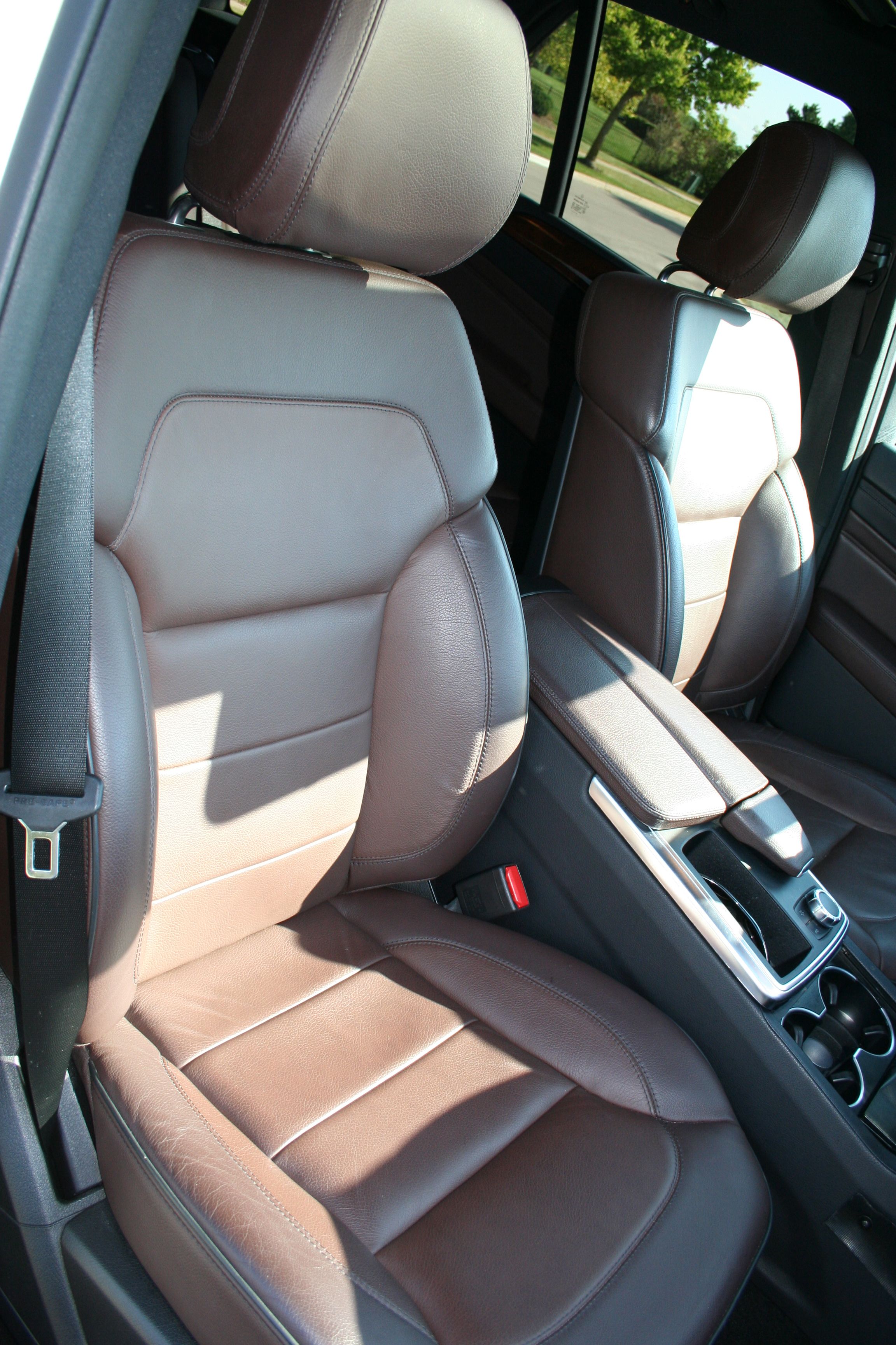 Used 2013 Mercedes-Benz ML 550 4MATIC image 27