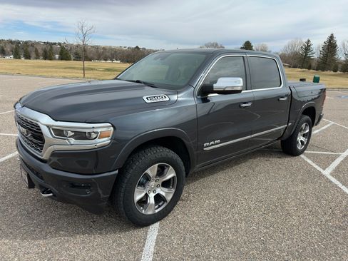 Used 2019 RAM 1500 Limited image 1