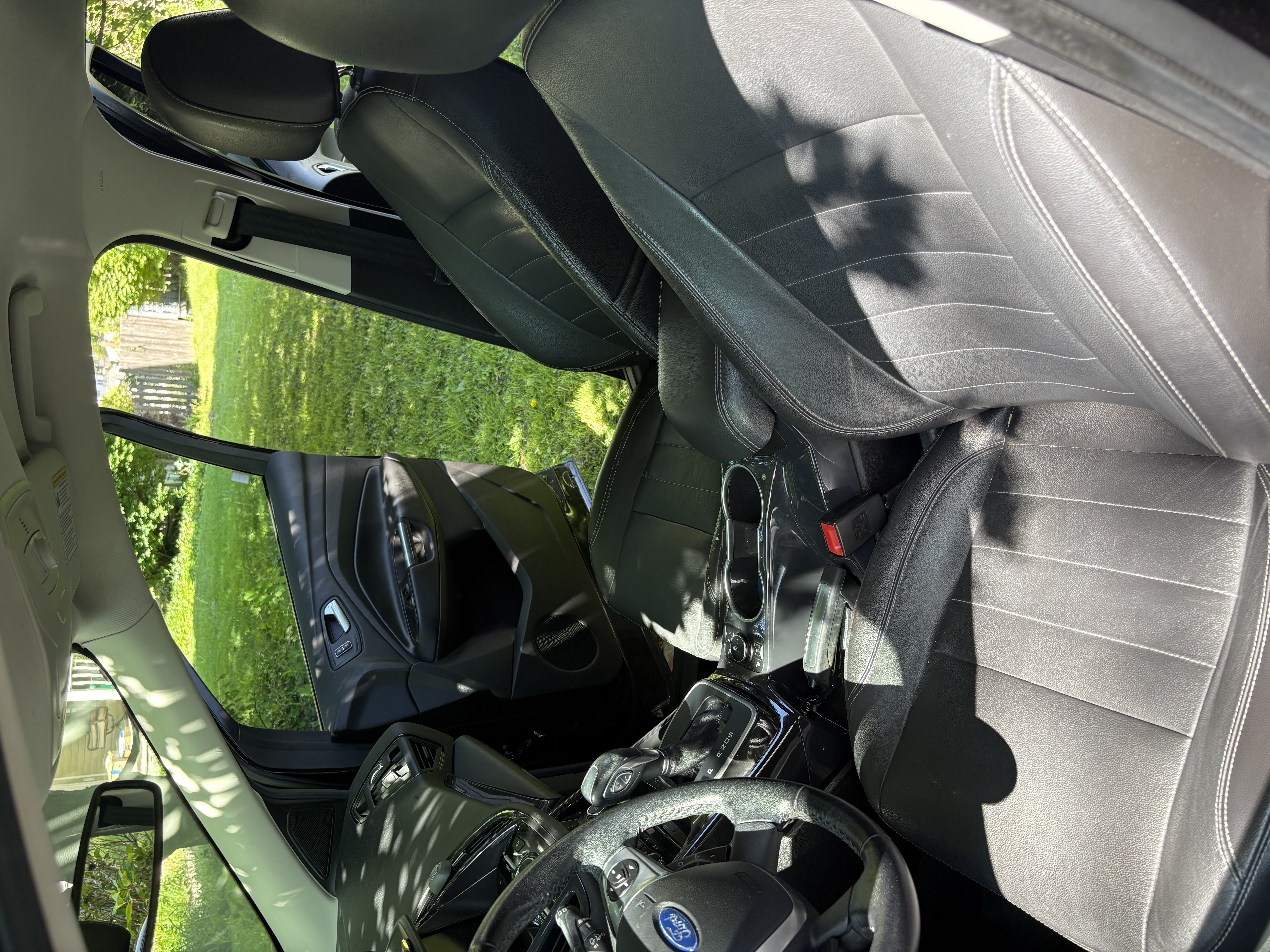 Used 2014 Ford Escape Titanium FWD image 11