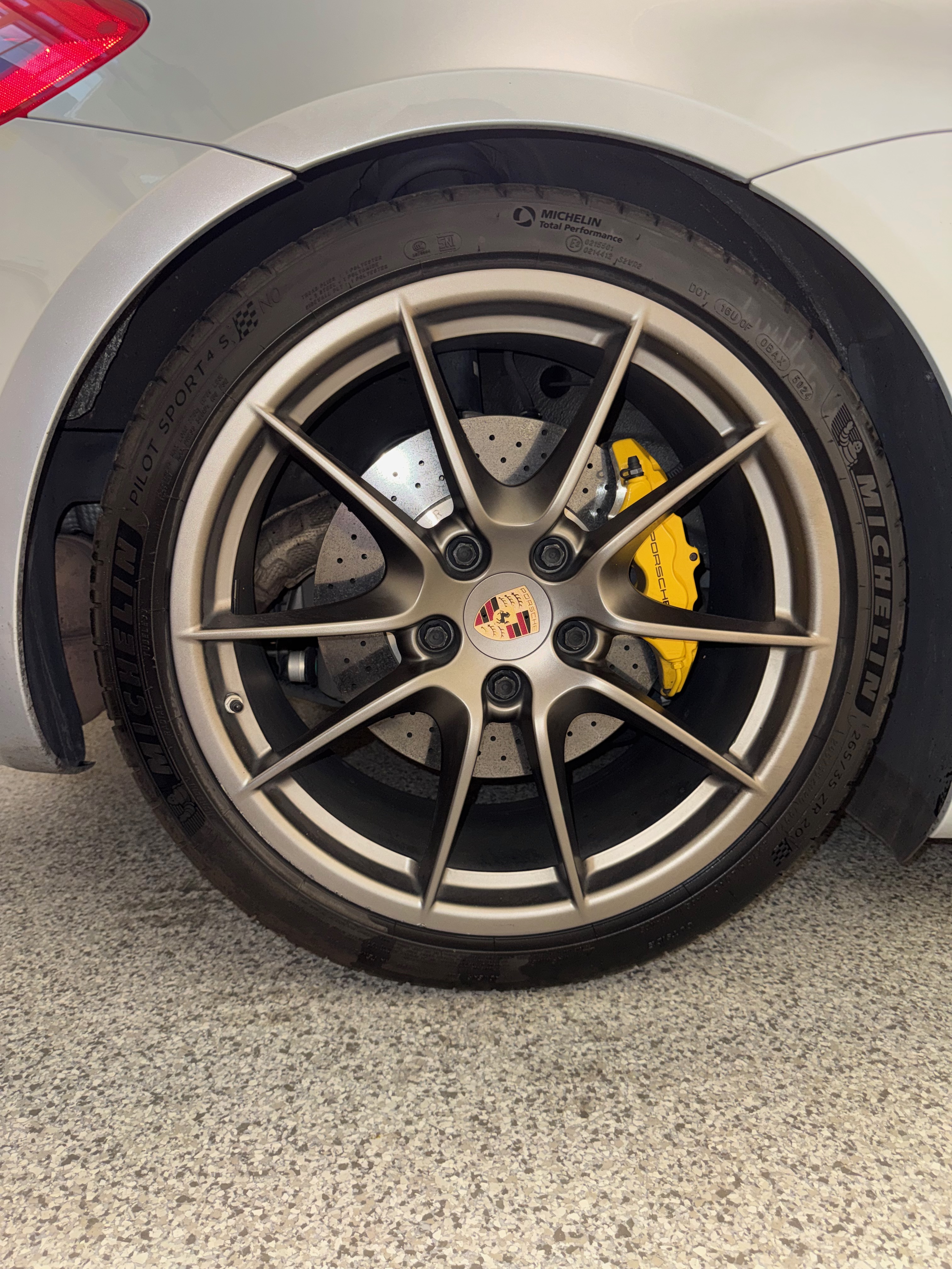 Used 2014 Porsche Boxster S RWD image 18
