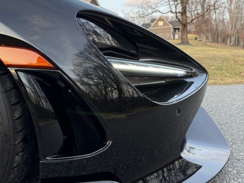 Used 2018 McLaren 720S Performance image 24