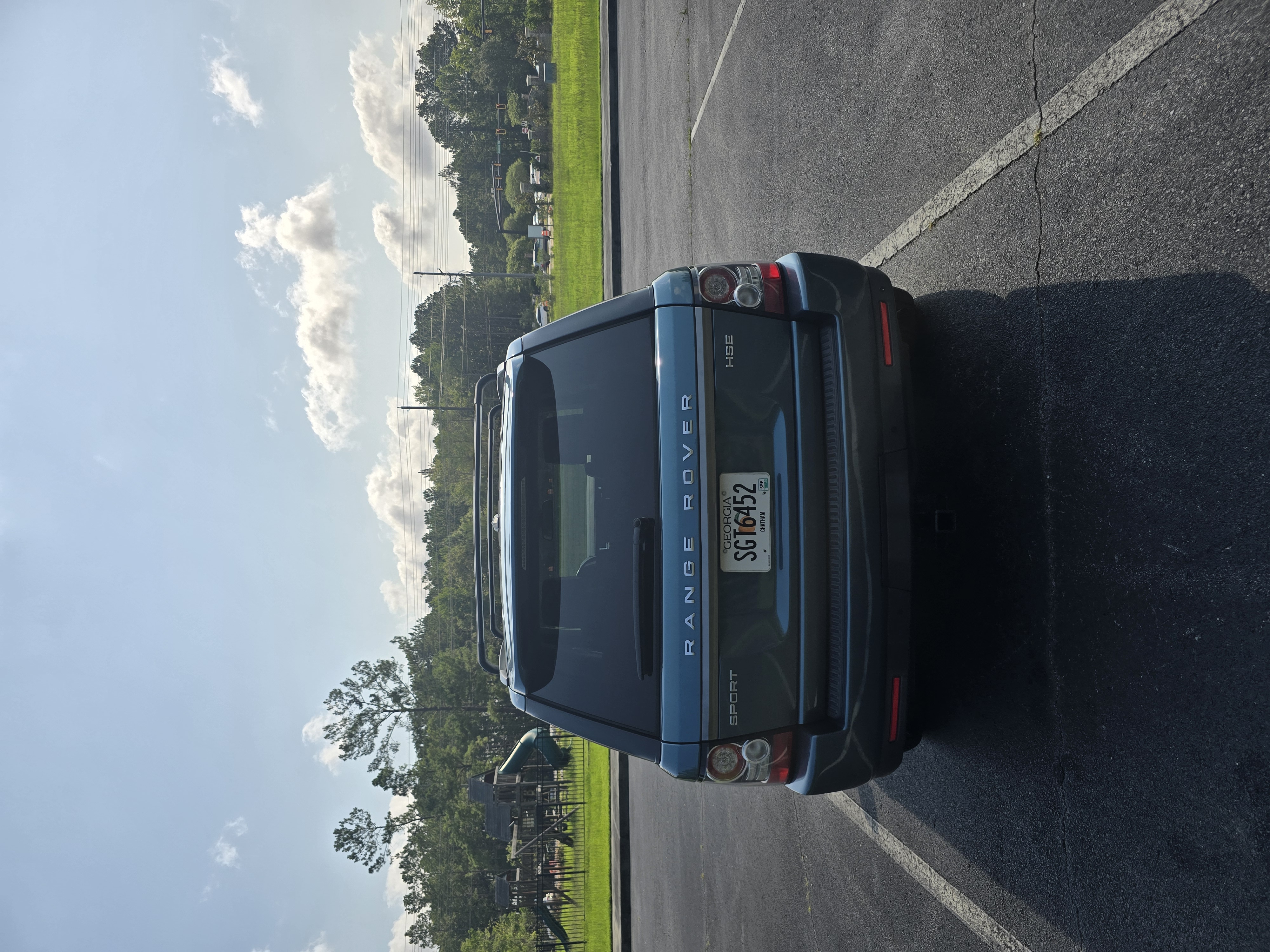 Used 2012 Land Rover Range Rover Sport HSE AWD/4WD image 16