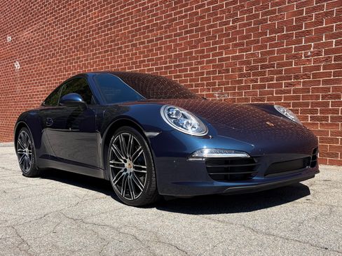 Used 2015 Porsche 911 Carrera image 9