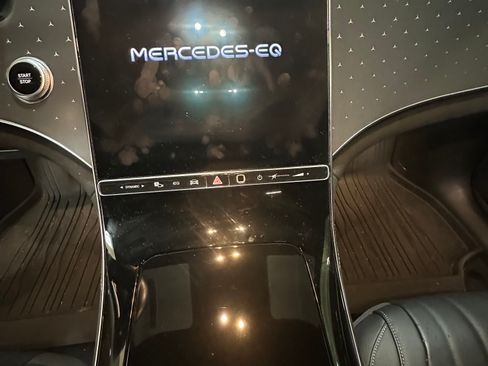 Used 2022 Mercedes-Benz EQS 450+ EQS 450+ Exclusive Sedan 4D image 8