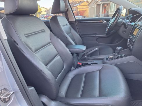 Used 2015 Volkswagen Jetta TDI SEL image 10