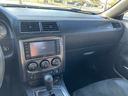 Used 2010 Dodge Challenger SRT8 w/ SRT Option Group II image 31