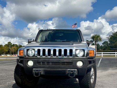 Used 2006 HUMMER H3 w/ Chrome Appearance Package image 4