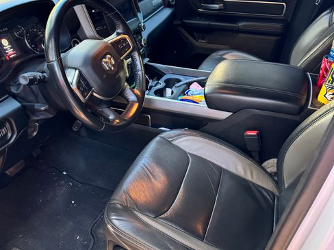 Used 2019 RAM 1500 Big Horn RWD image 5