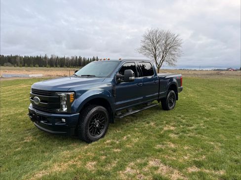 Used 2019 Ford F250 Lariat image 2