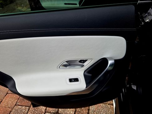 Used 2022 Mercedes-Benz CLA 35 AMG 4MATIC image 19