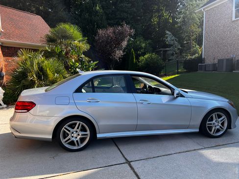 Used 2014 Mercedes-Benz E 350 Sedan image 1