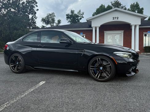 Used 2018 BMW M2 w/ Executive Package RWD image 12