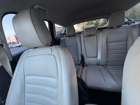 Used 2018 Ford Escape SEL FWD image 10