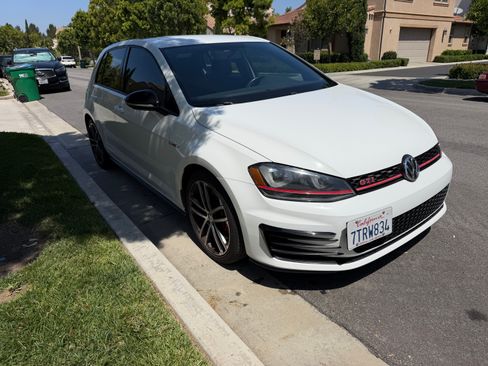 Used 2017 Volkswagen GTI Sport FWD image 2