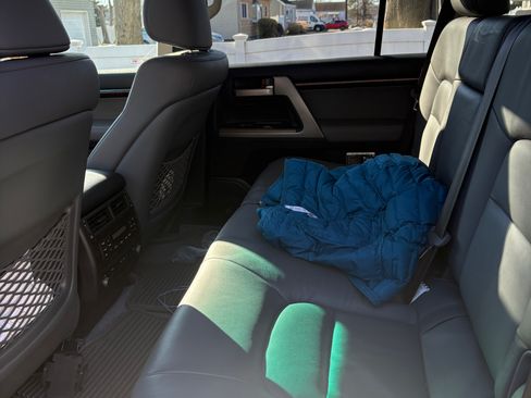 Used 2008 Toyota Land Cruiser image 13