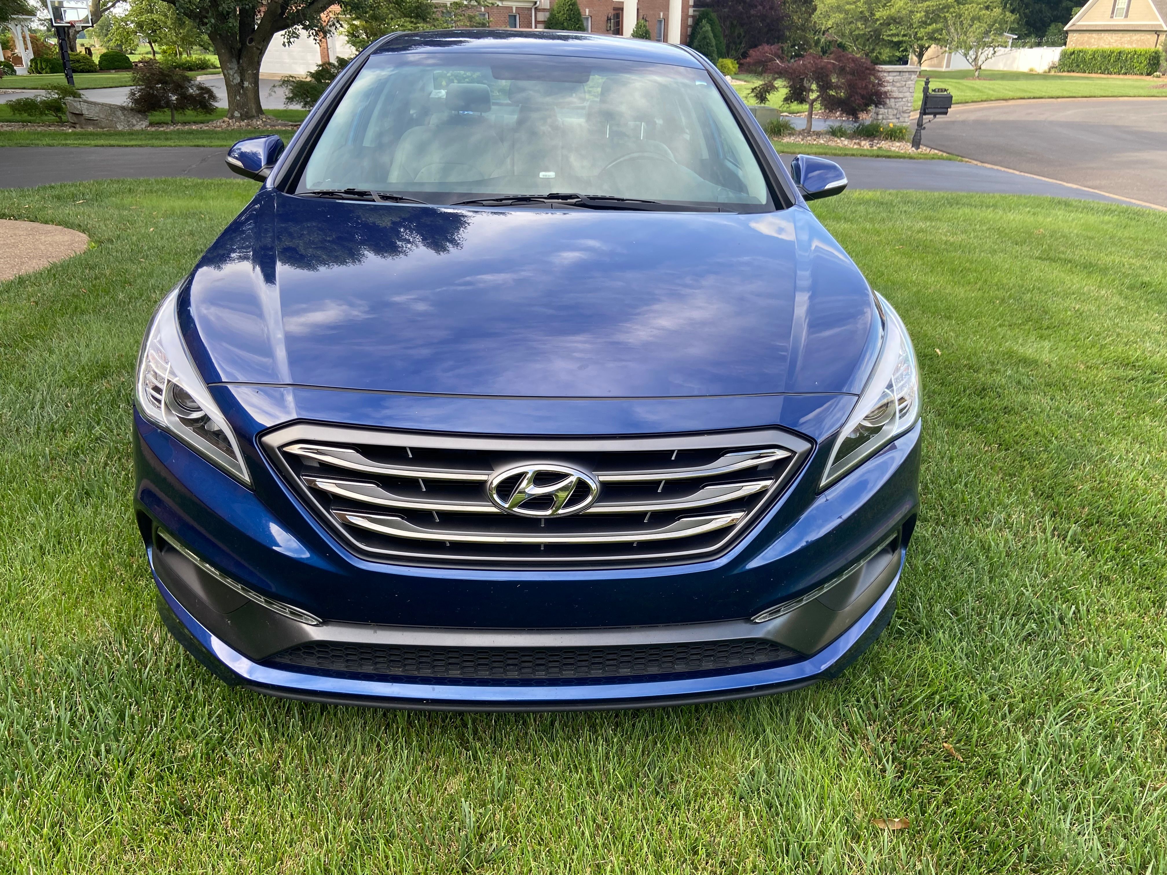 Used 2015 Hyundai Sonata Sport w/ Option Group 04 FWD image 8