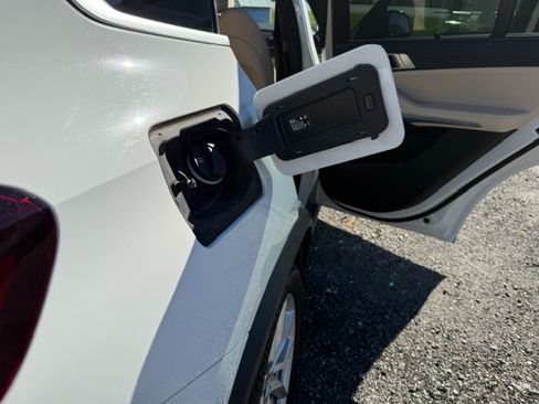 Used 2022 BMW X5 xDrive40i image 9