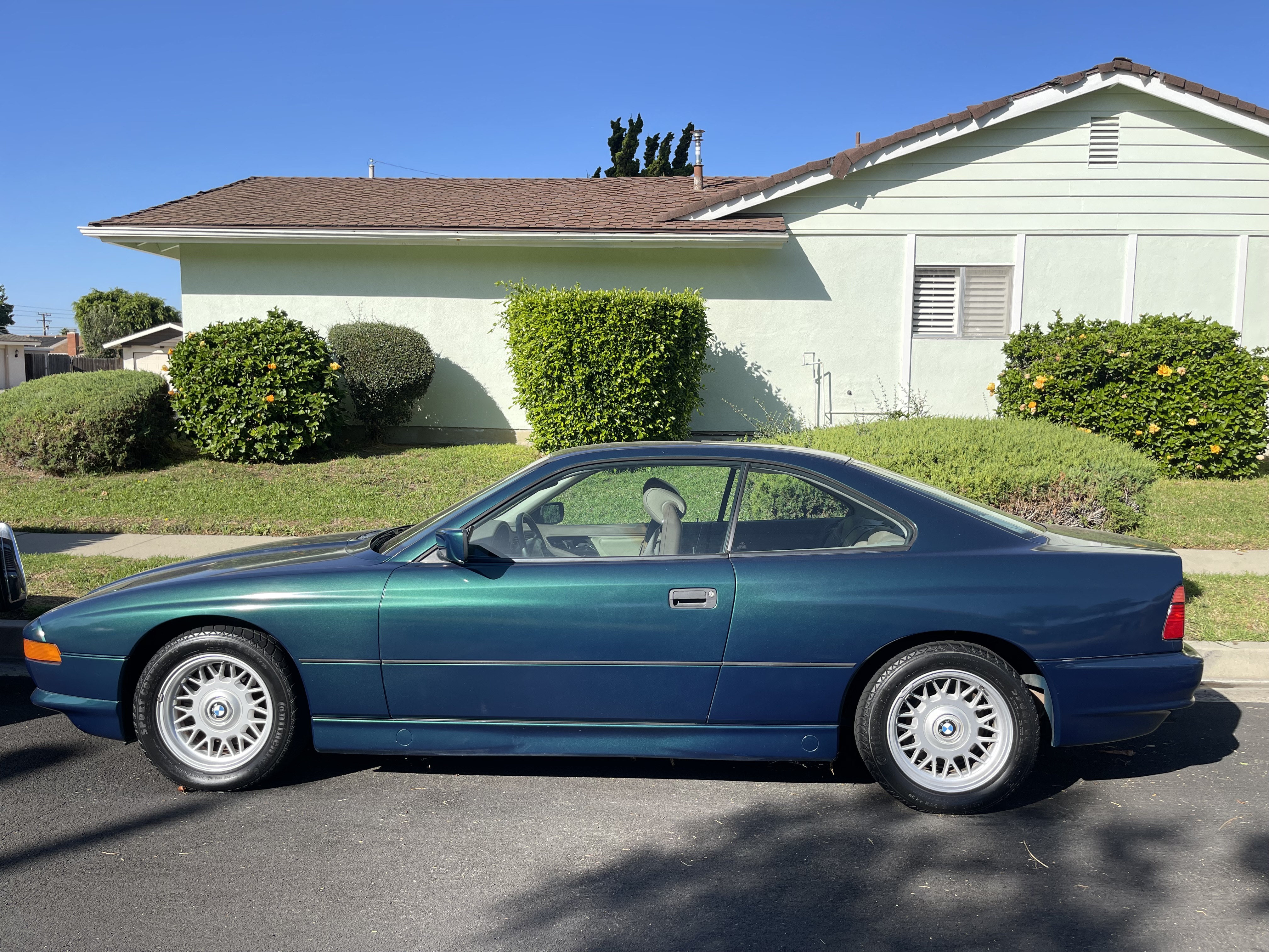 Used 1993 BMW 850Ci RWD image 1