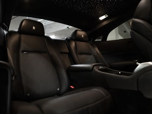 Used 2015 Rolls-Royce Wraith image 25