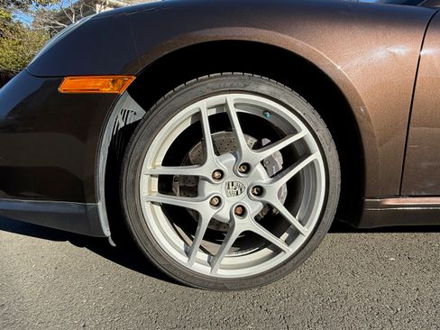 Used 2011 Porsche Cayman image 19