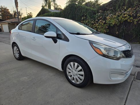 Used 2013 Kia Rio LX image 4